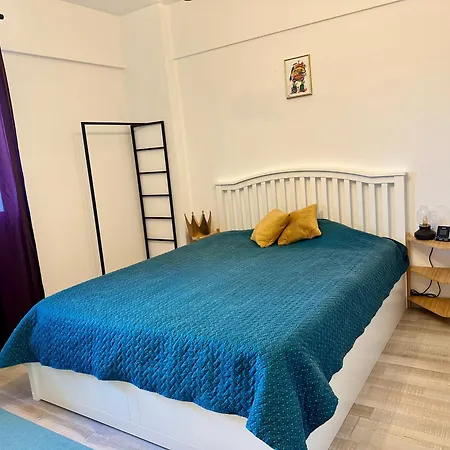 Apartment Cosy Near The Metro Station Bucharest